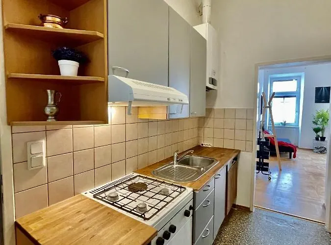 Close To Center Apartman *